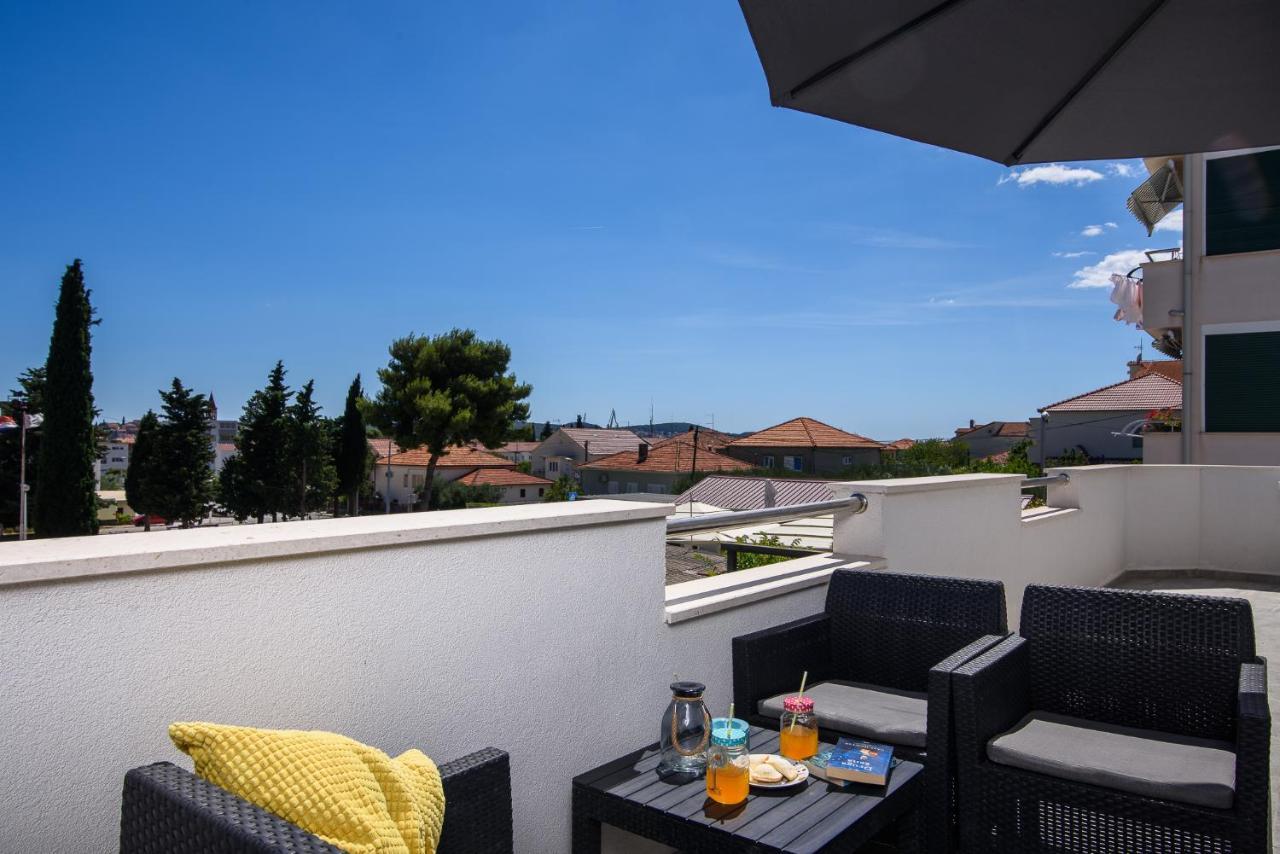 Mare&Antonio Apartment Trogir Exterior photo